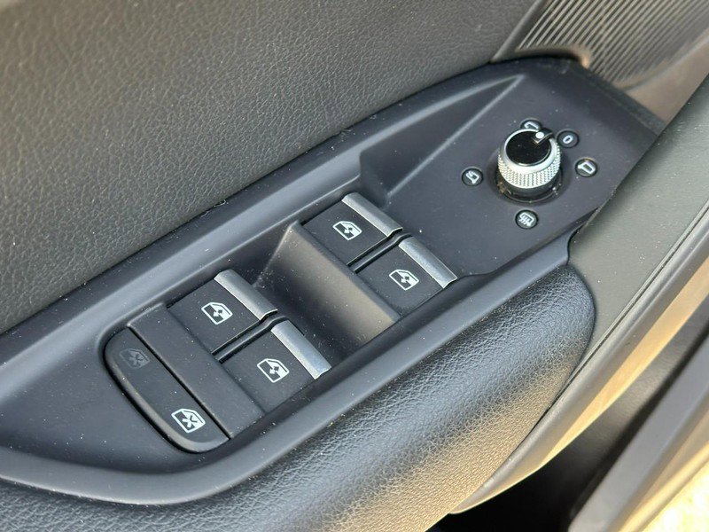 Used 2018 Audi Q5 2.0T Premium Plus w/ Premium Plus Package image 17