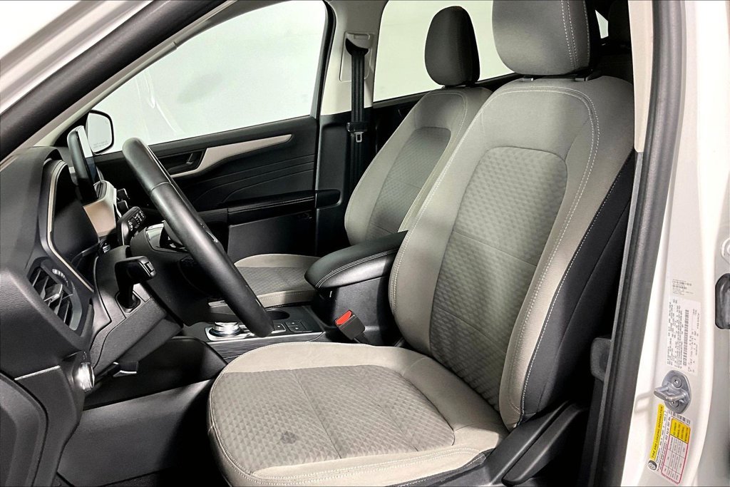 Certified 2022 Ford Escape SE w/ Cold Weather Package AWD/4WD image 25