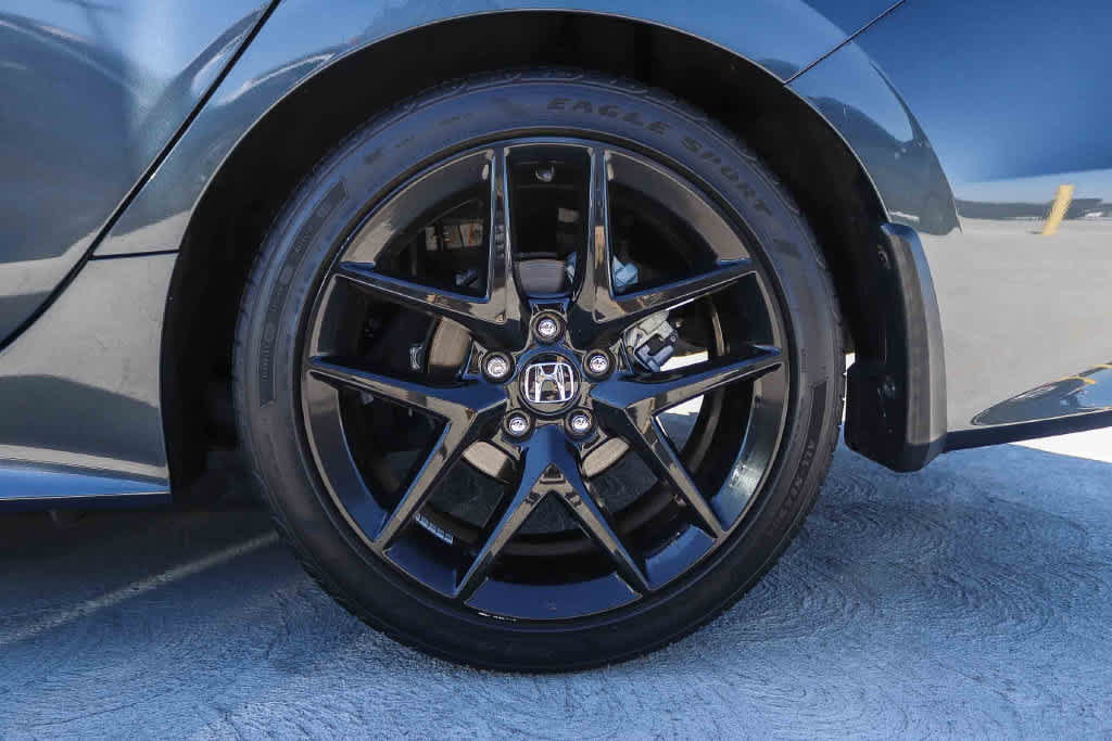 Used 2023 Honda Civic Sport image 10
