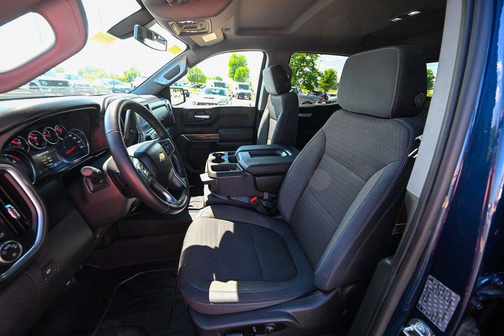 Used 2019 Chevrolet Silverado 1500 LT w/ All-Star Edition AWD/4WD image 19