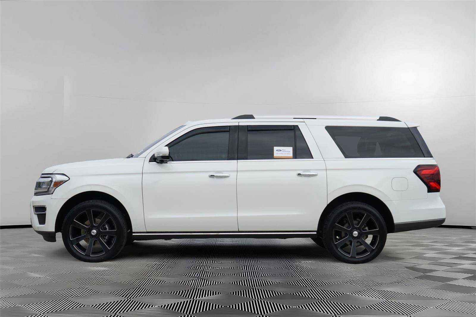 Certified 2024 Ford Expedition Max Limited AWD/4WD image 7