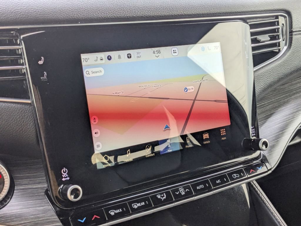 Used 2024 Jeep Wagoneer L Series III w/ Flexible Seating Group image 12