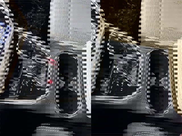 Used 2025 Subaru Outback Premium image 12