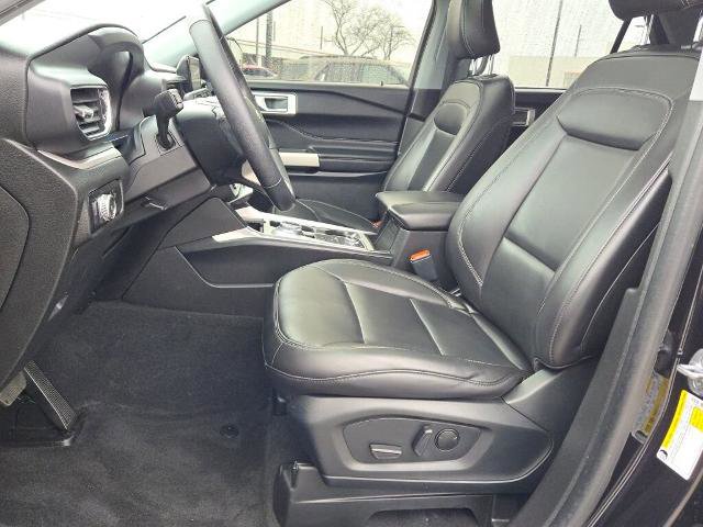 Certified 2023 Ford Explorer XLT w/ Equipment Group 202A image 25