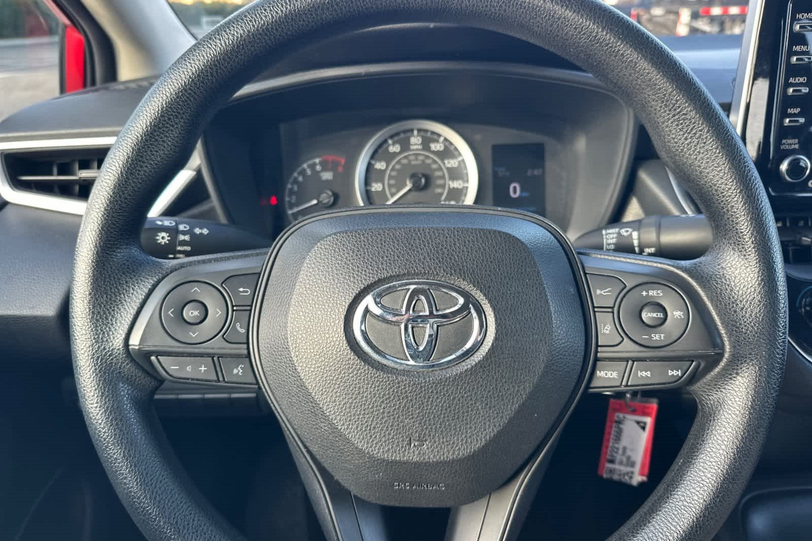 Used 2021 Toyota Corolla LE image 22