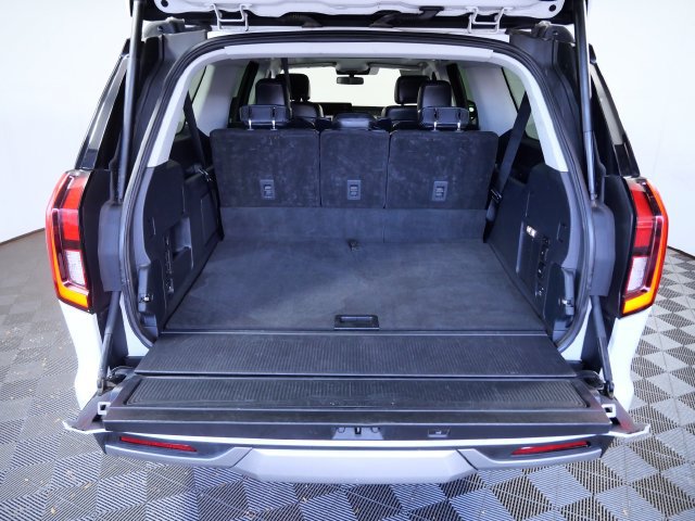 Certified 2025 Ford Expedition Max Platinum AWD/4WD image 8