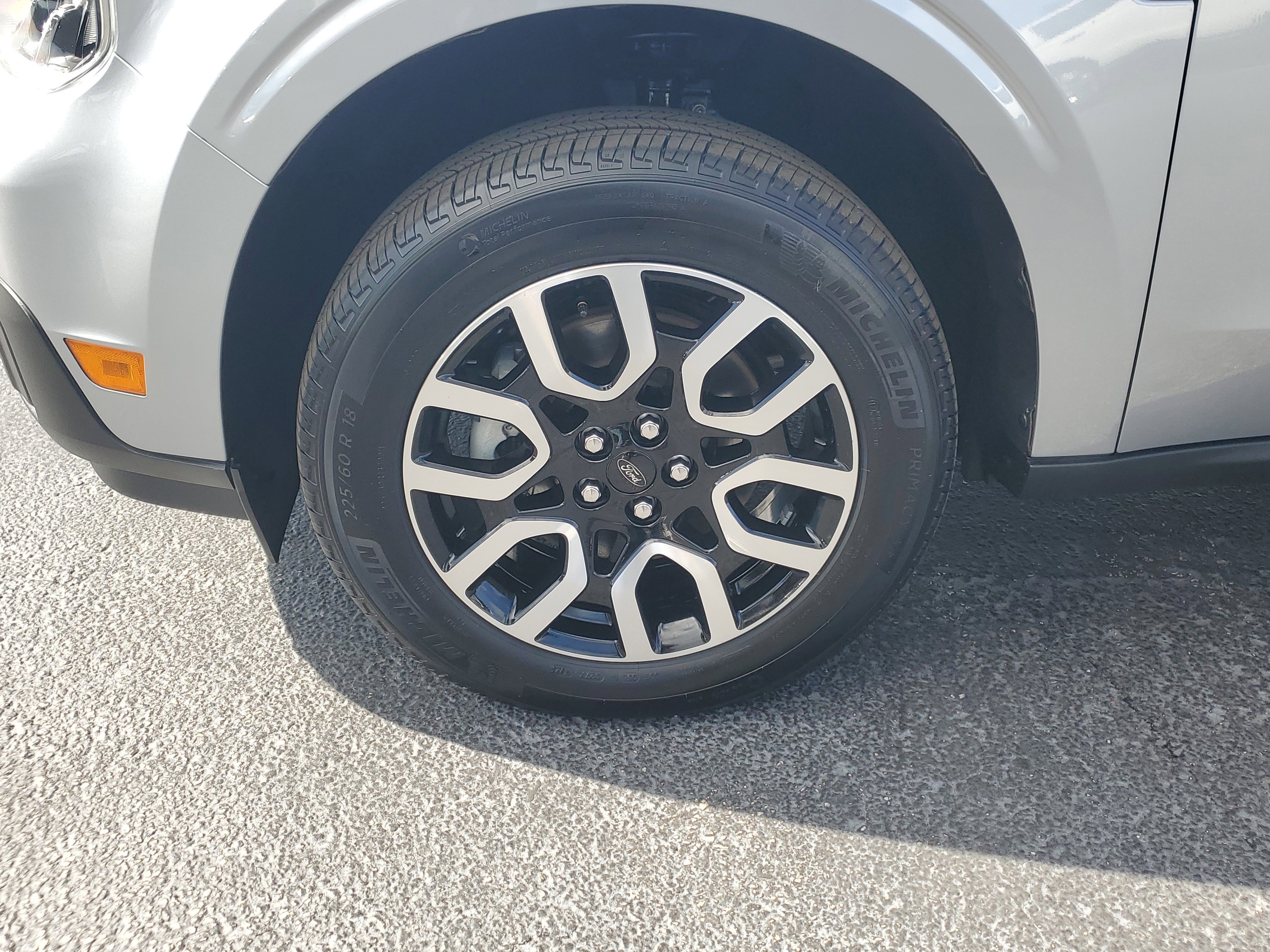 Certified 2024 Ford Maverick Lariat image 8