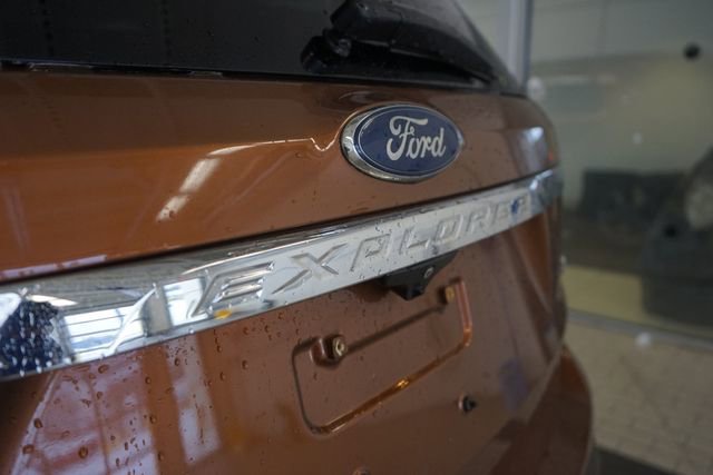 Certified 2017 Ford Explorer XLT w/ Equipment Group 202A image 13