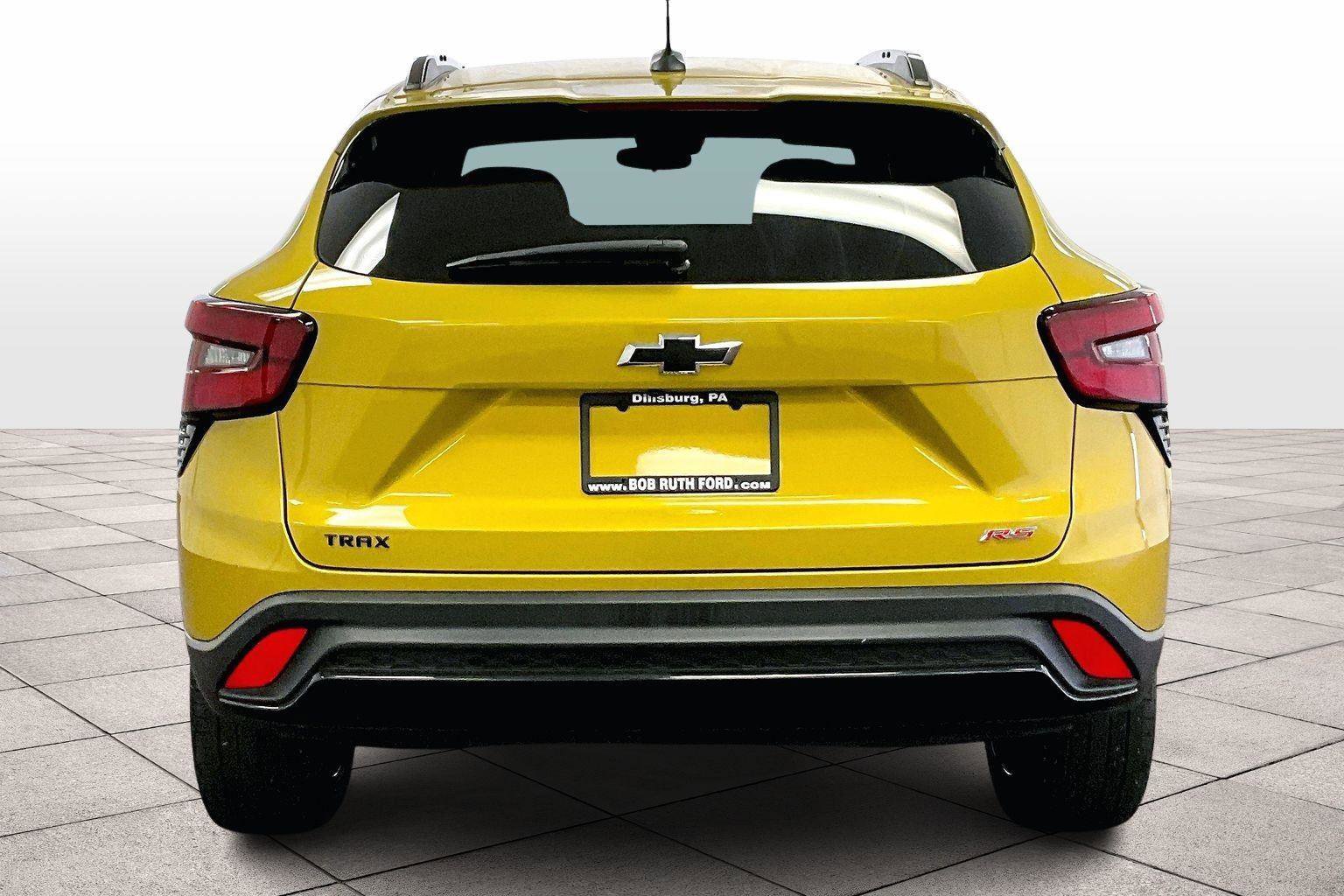 Used 2024 Chevrolet Trax RS w/ Driver Confidence Package image 4