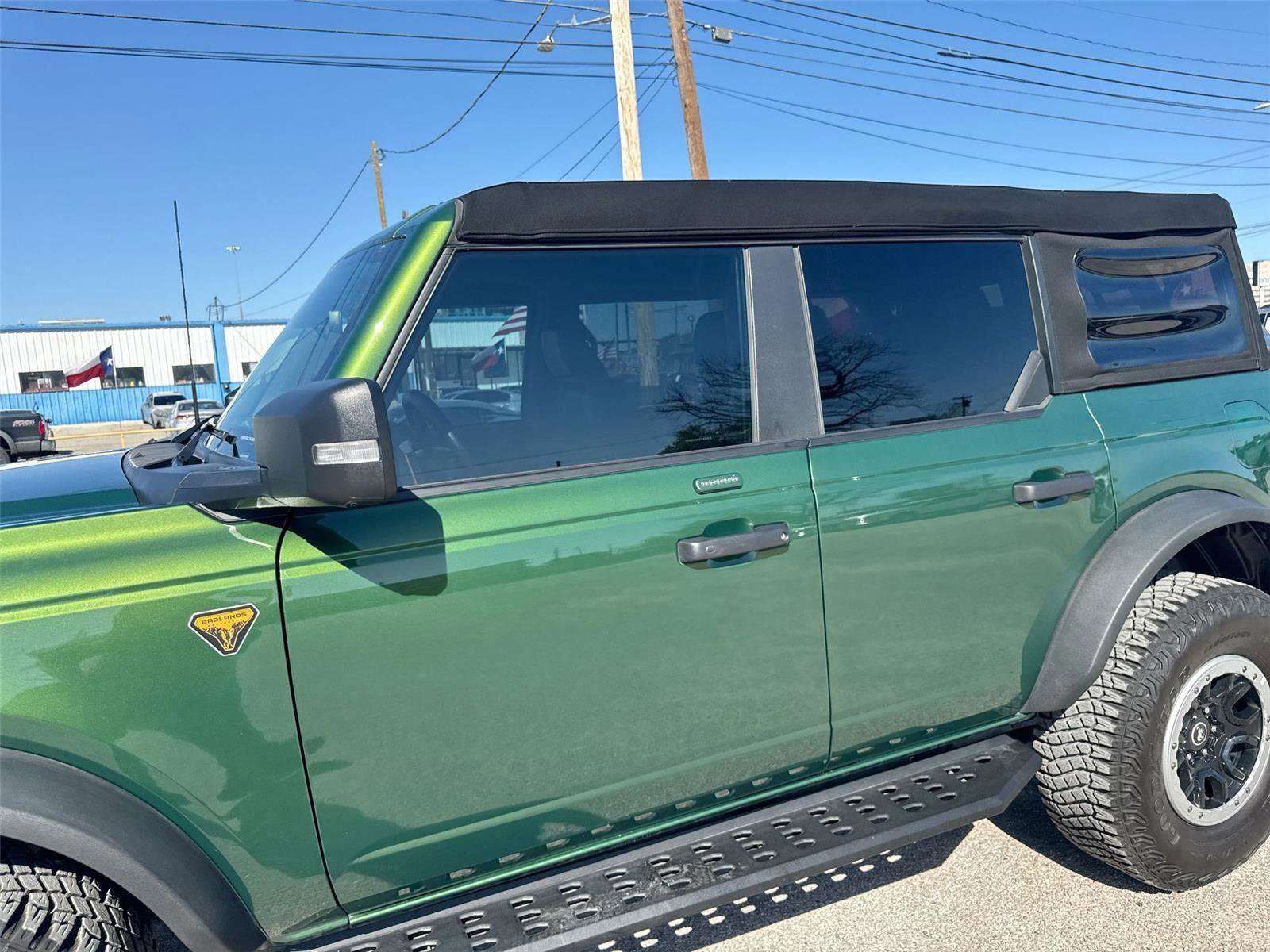 Certified 2023 Ford Bronco Badlands image 9