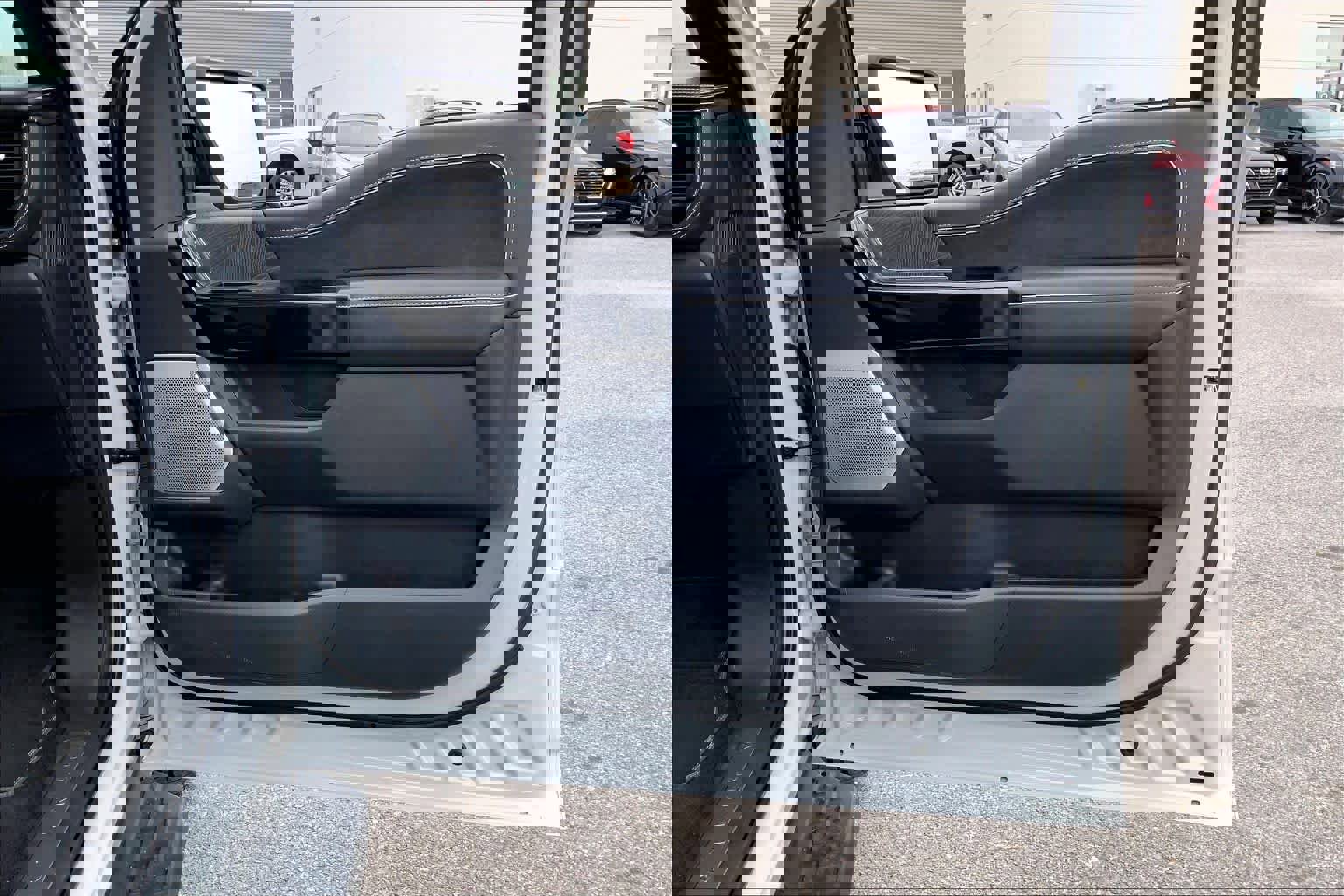 Certified 2023 Ford F150 Lightning Platinum image 23