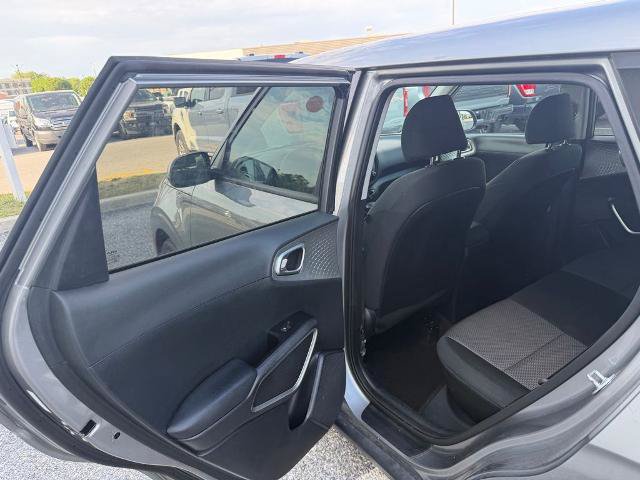 Used 2024 Kia Soul LX w/ Option Group 015 FWD image 10