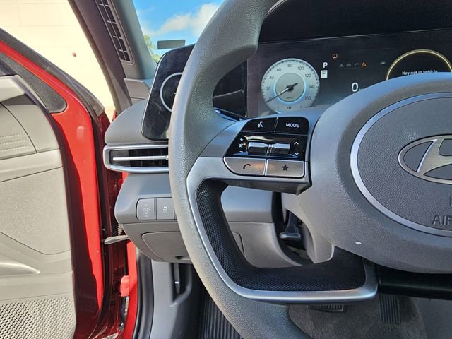 Used 2024 Hyundai Elantra SEL image 24