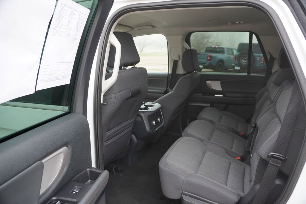 Certified 2025 Ford Expedition Active AWD/4WD image 17