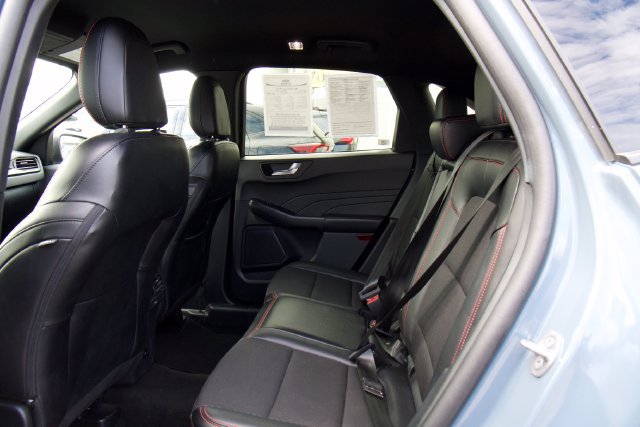 Certified 2025 Ford Escape ST-Line FWD image 24
