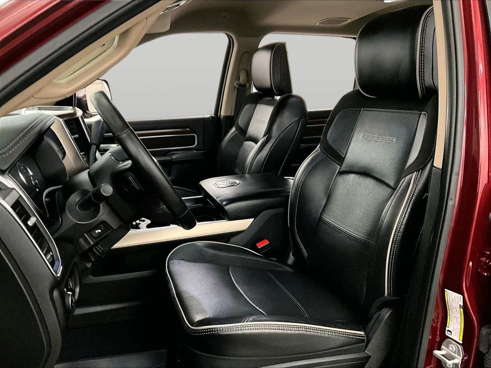 Used 2022 RAM 3500 Laramie image 24