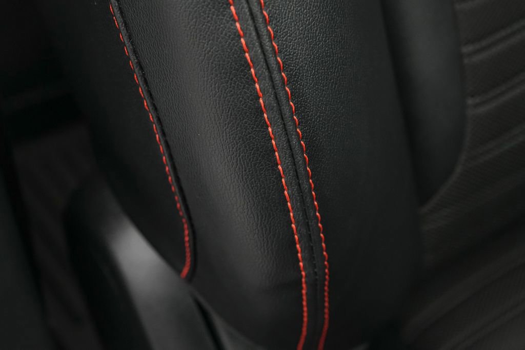 Used 2025 Nissan Rogue SV image 30