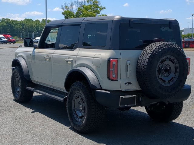 Certified 2025 Ford Bronco Outer Banks w/ Sasquatch Package AWD/4WD image 6