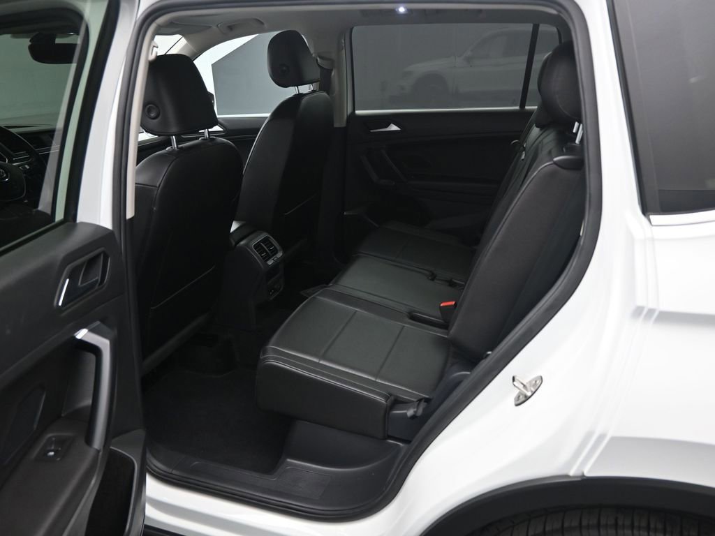 Used 2019 Volkswagen Tiguan SEL image 46
