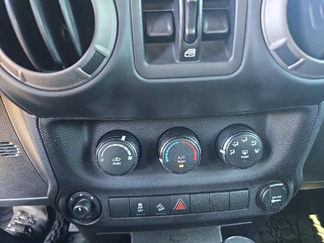 Used 2017 Jeep Wrangler Unlimited Sport w/ Quick Order Package 24S AWD/4WD image 17