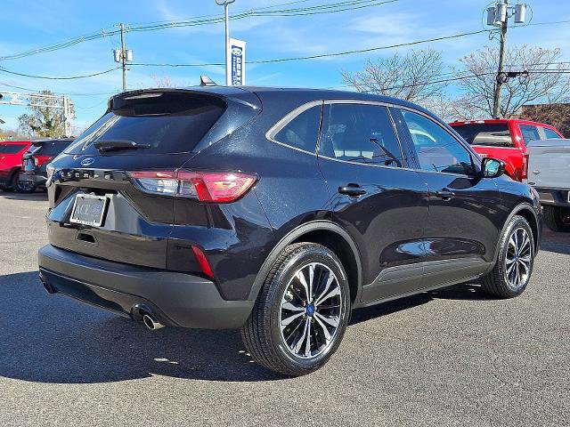 Certified 2022 Ford Escape SE w/ SE Sport Appearance Package image 6
