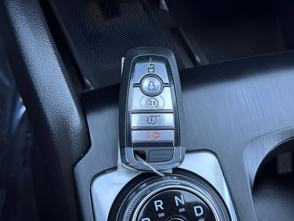 Certified 2025 Ford Escape ST-Line Elite w/ Premium Technology Package AWD/4WD image 15