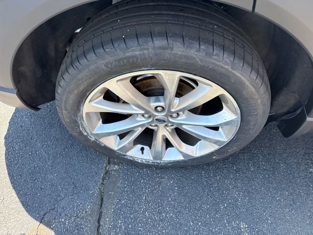 Certified 2022 Ford Explorer Platinum w/ Equipment Group 601A AWD/4WD image 13