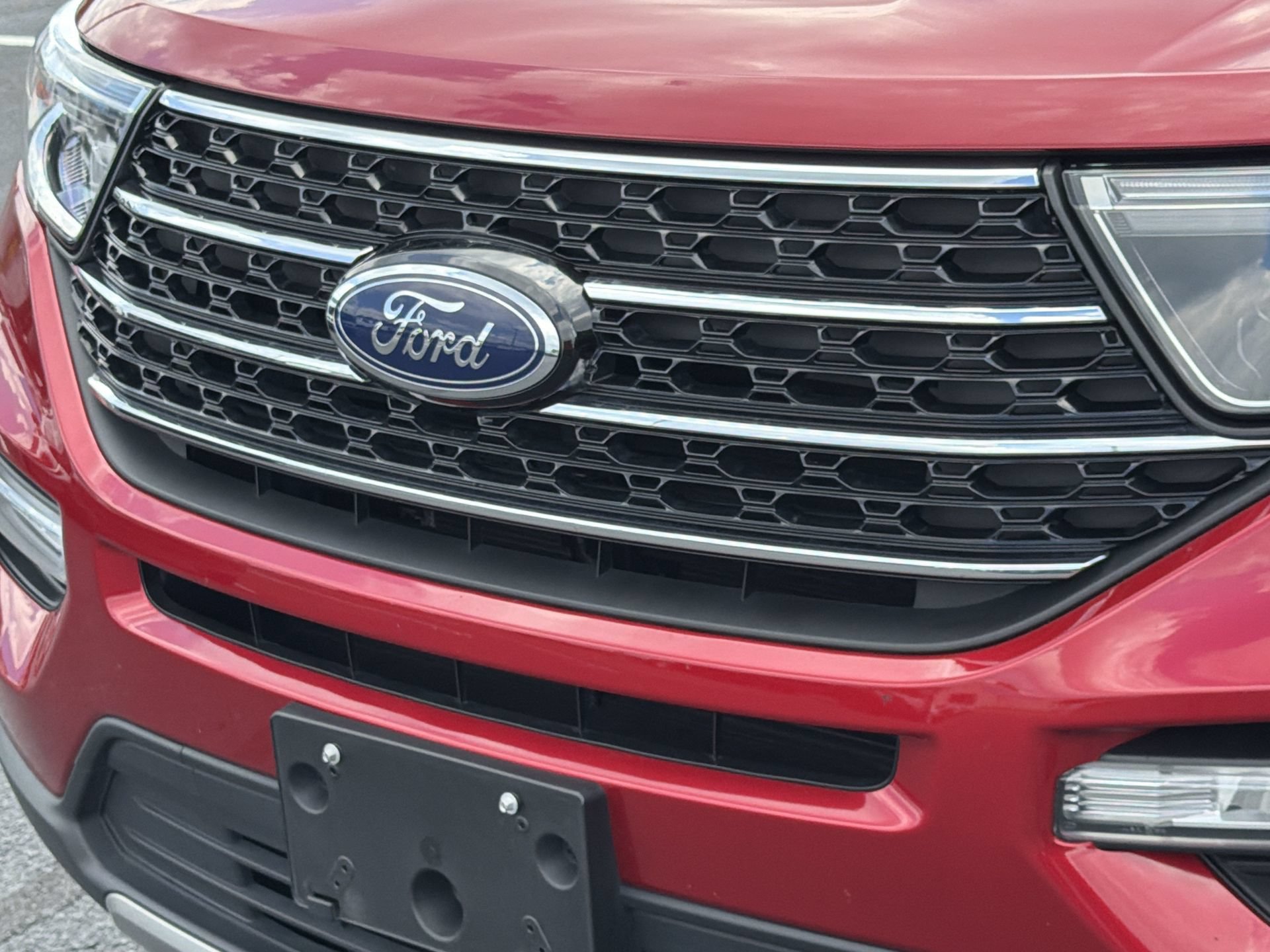 Certified 2020 Ford Explorer XLT w/ Equipment Group 202A RWD image 36