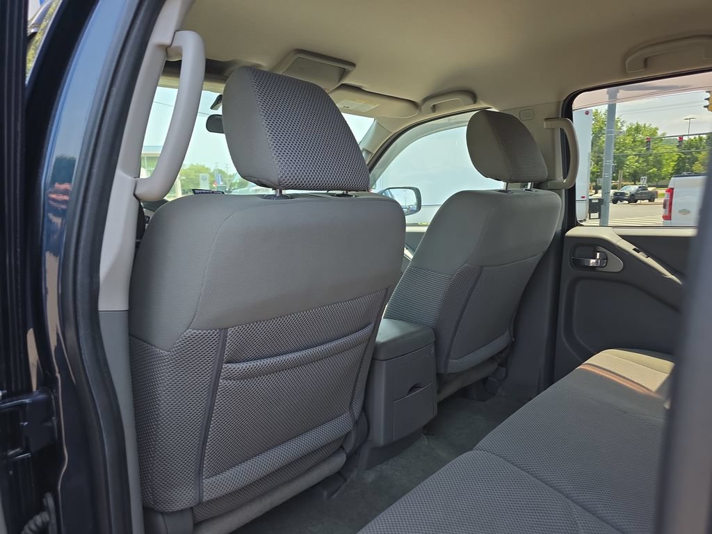 Used 2017 Nissan Frontier SV AWD/4WD image 18