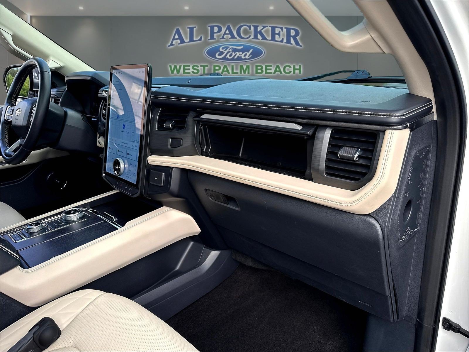 Certified 2023 Ford Expedition Platinum AWD/4WD image 30