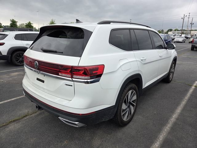 Used 2024 Volkswagen Atlas SE AWD/4WD image 4
