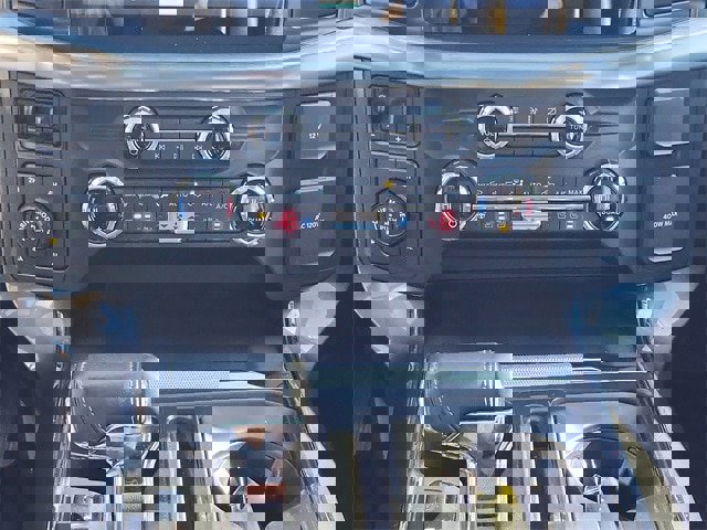 Certified 2021 Ford F150 Lariat w/ Equipment Group 502A High image 17