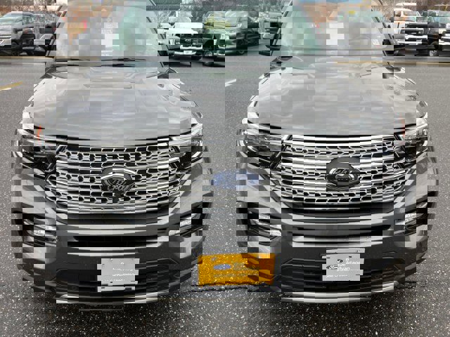 Certified 2023 Ford Explorer Limited w/ Equipment Group 301A image 9