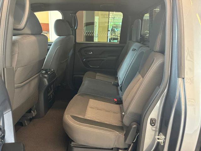 Used 2024 Nissan Titan SV w/ SV Convenience Package AWD/4WD image 12