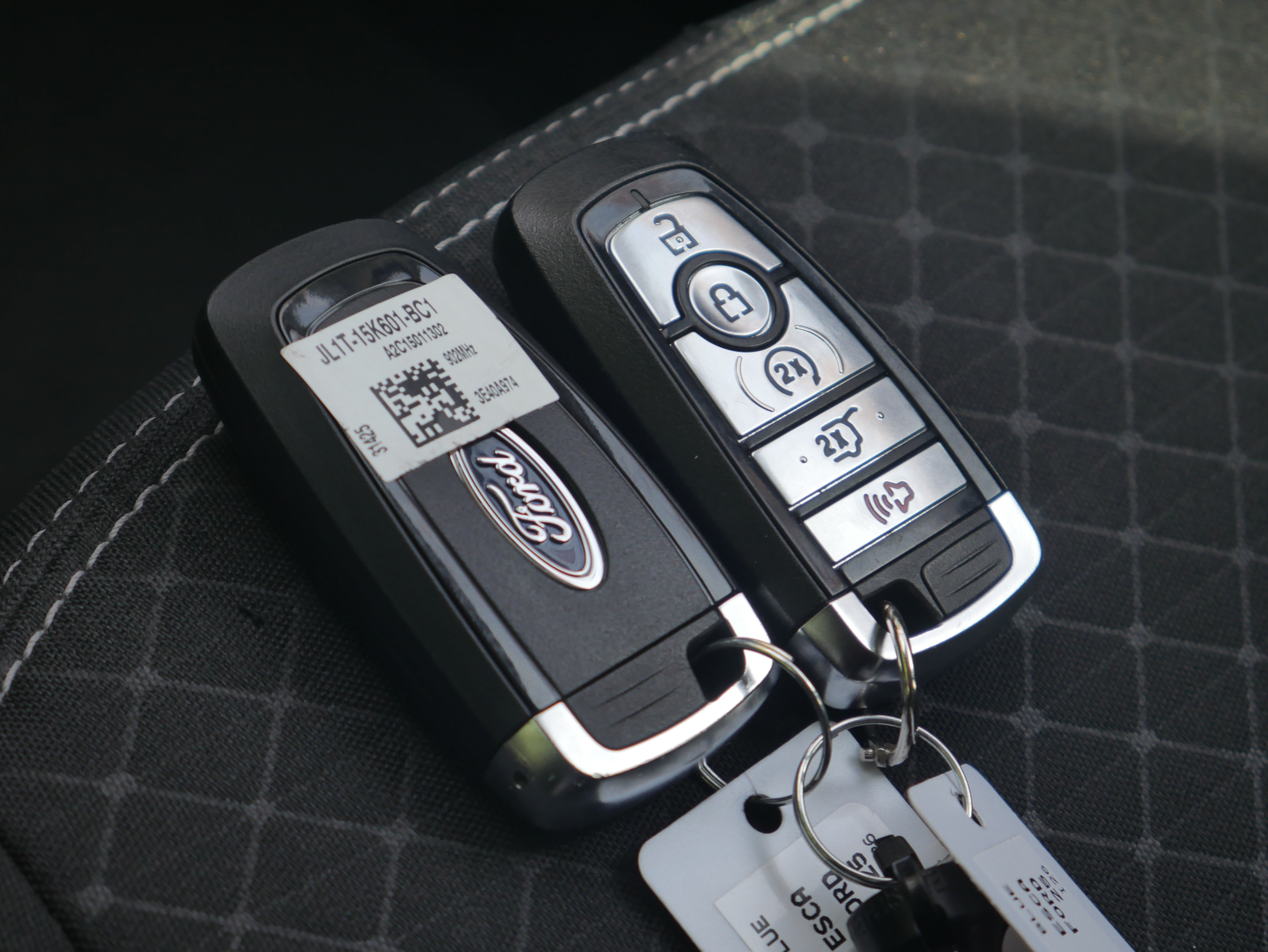 Certified 2025 Ford Escape Active AWD/4WD image 30