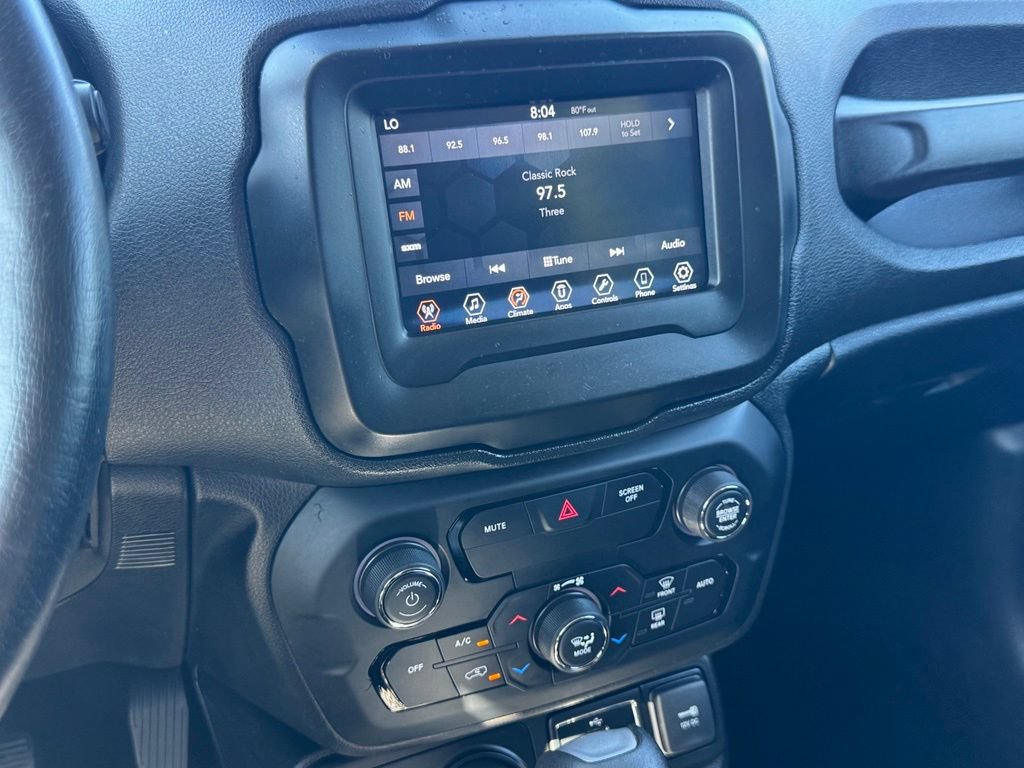 Used 2018 Jeep Renegade Altitude AWD/4WD image 20