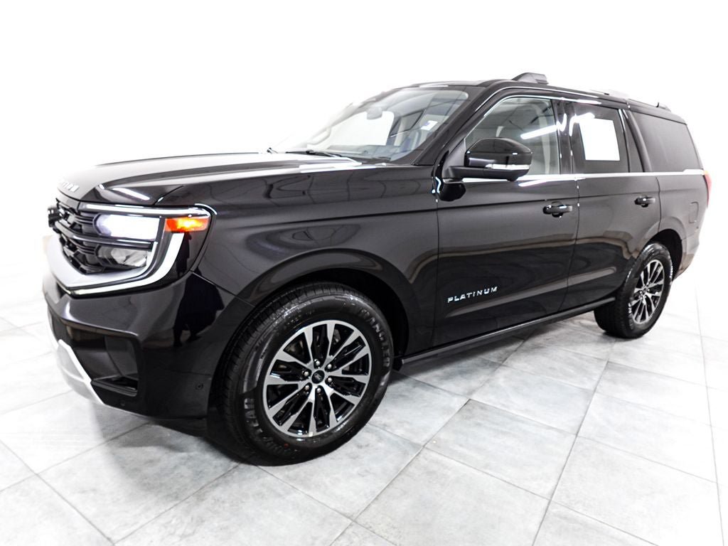 Certified 2025 Ford Expedition Platinum AWD/4WD image 4
