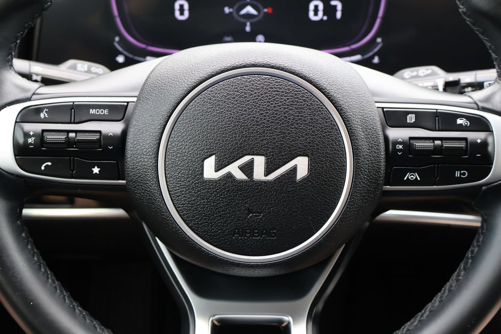 Used 2023 Kia Sportage EX FWD image 35