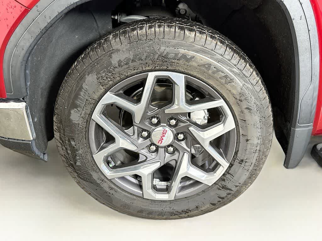 Used 2022 GMC Sierra 1500 SLT w/ SLT Premium Plus Package AWD/4WD image 8