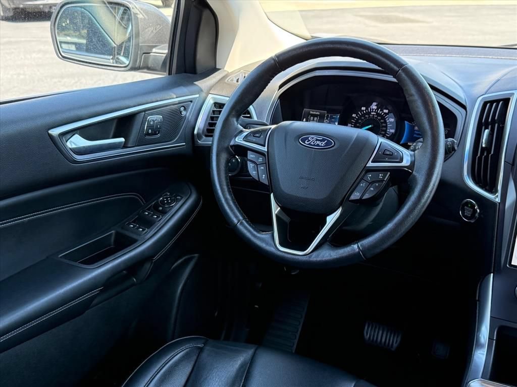 Certified 2022 Ford Edge Titanium w/ Equipment Group 301A AWD/4WD image 11