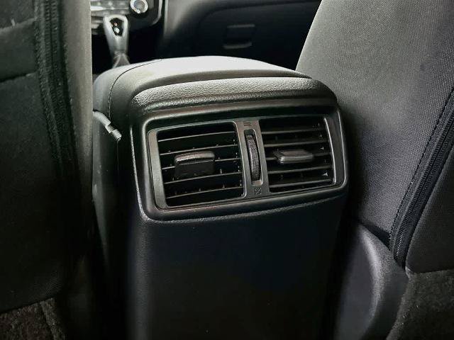 Used 2019 Nissan Rogue SV FWD image 13