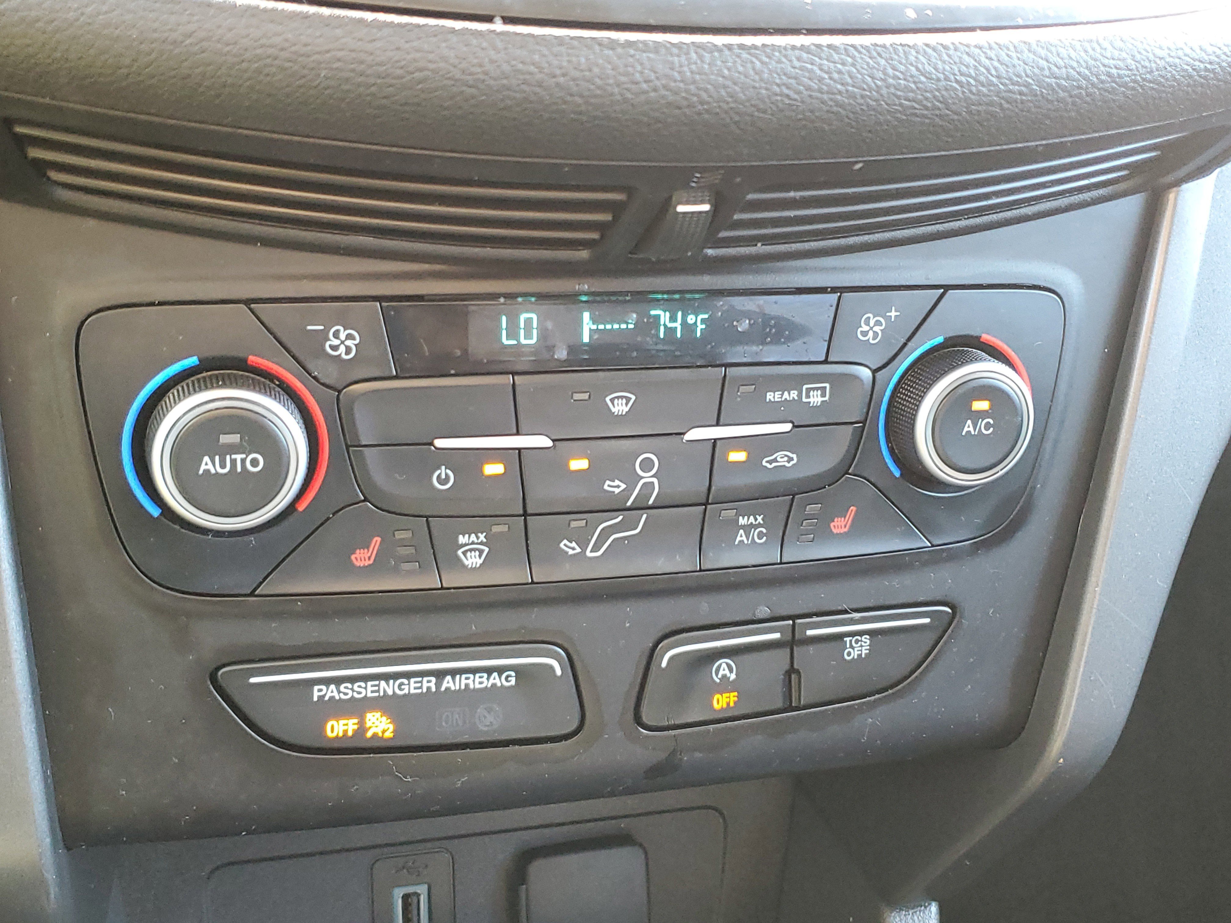 Certified 2018 Ford Escape SEL image 28