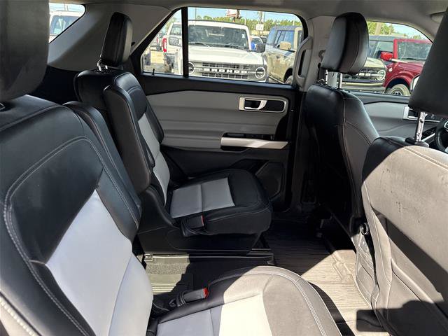 Certified 2023 Ford Explorer XLT w/ Equipment Group 202A RWD image 21