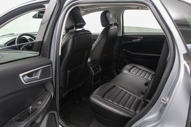 Certified 2024 Ford Edge SEL w/ Convenience Package AWD/4WD image 11