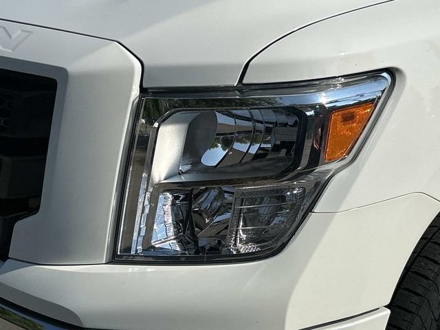 Used 2024 Nissan Titan SV w/ Accessory Utility Package AWD/4WD image 9