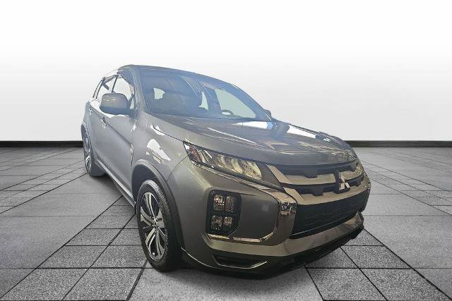 Used 2024 Mitsubishi Outlander Sport ES AWD/4WD image 3