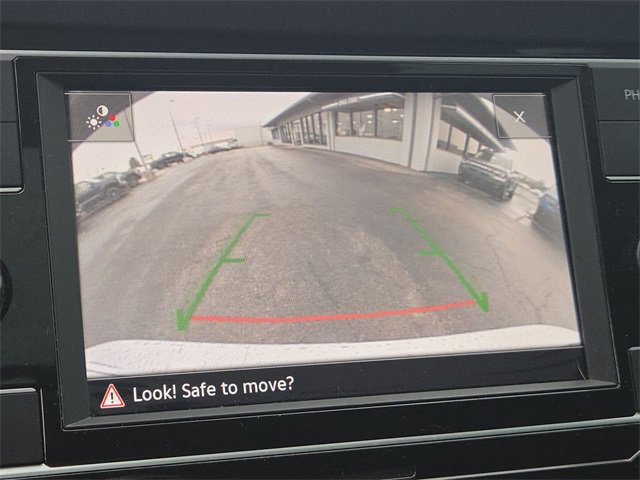 Used 2022 Volkswagen Jetta SE image 15