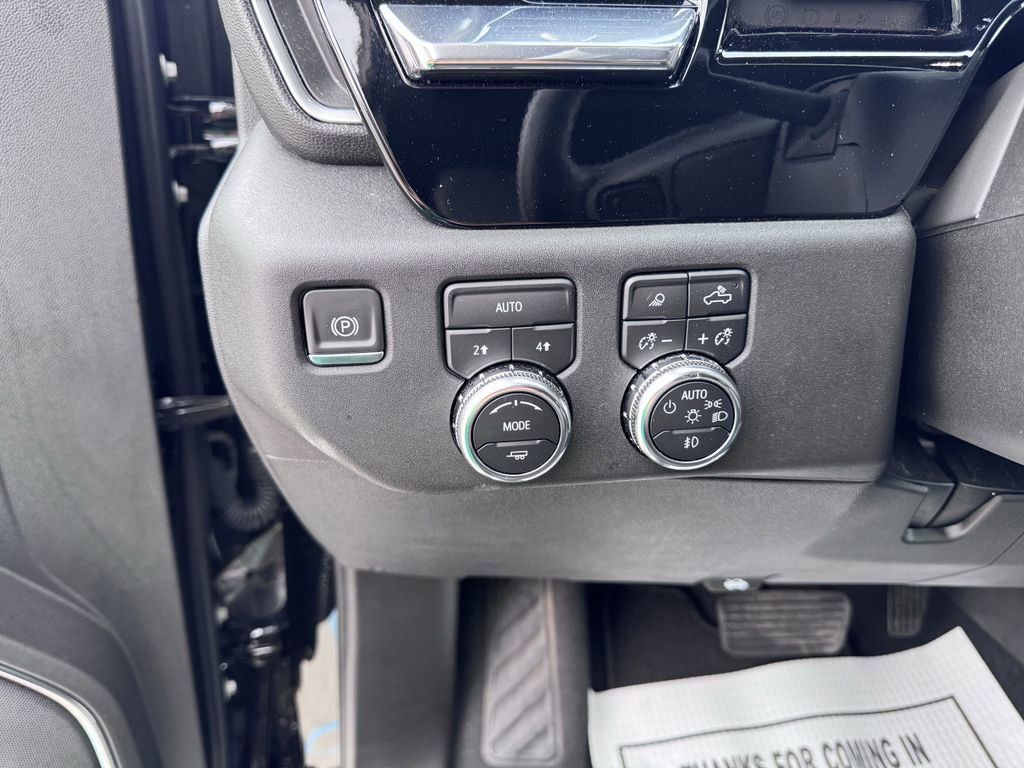 Used 2024 GMC Sierra 1500 SLT AWD/4WD image 11