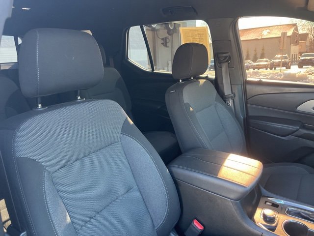 Used 2022 Chevrolet Traverse LT image 42