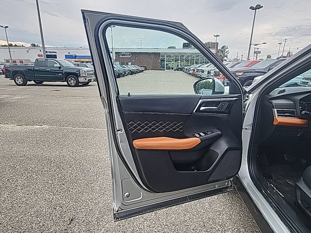 Used 2022 Mitsubishi Outlander SEL AWD/4WD image 11